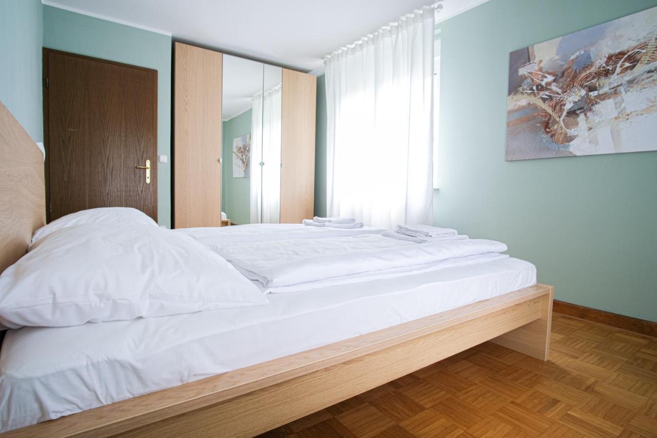 M16 Spacious And Bright Apartment 卢布尔雅那 外观 照片