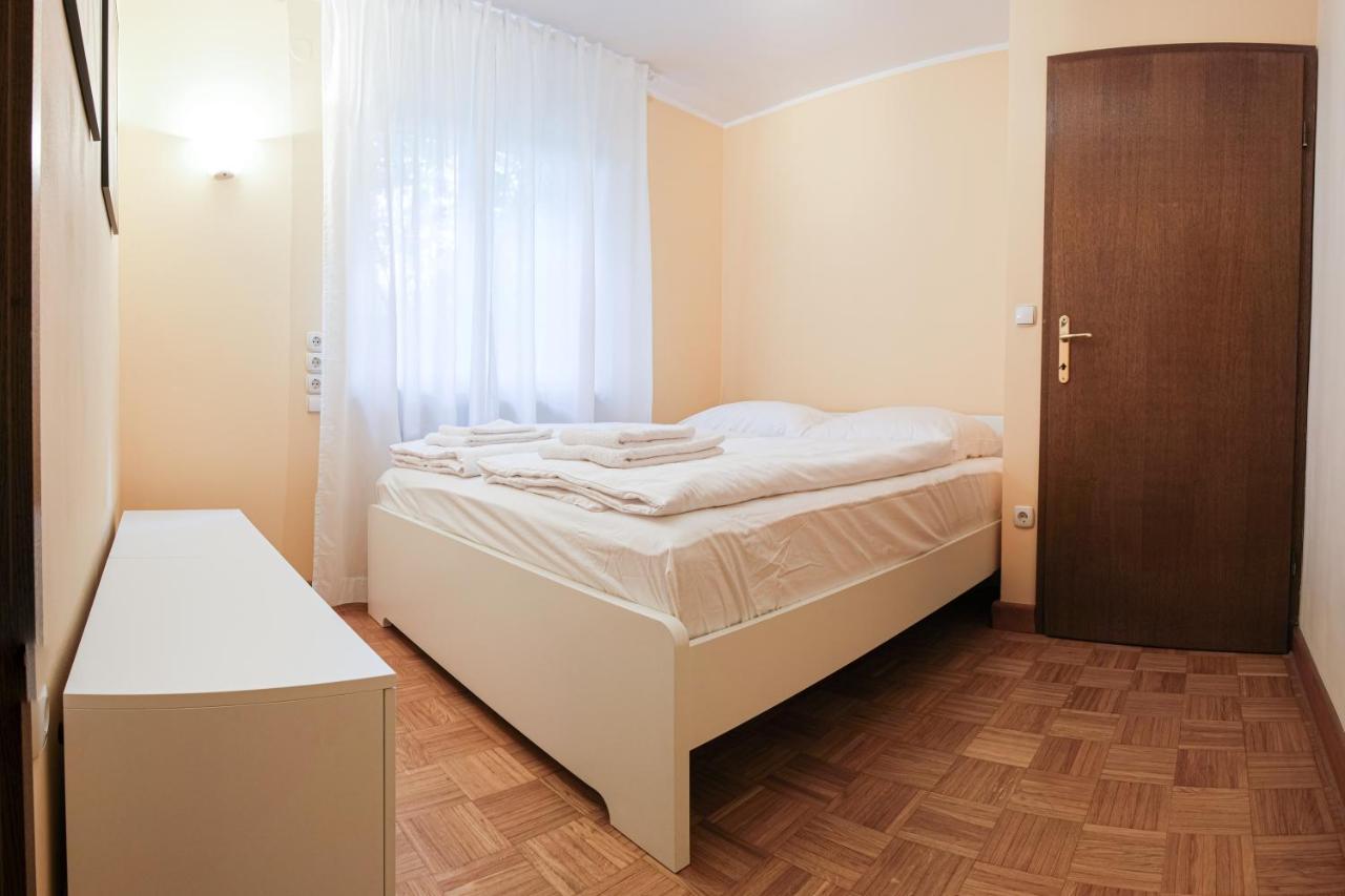 M16 Spacious And Bright Apartment 卢布尔雅那 外观 照片